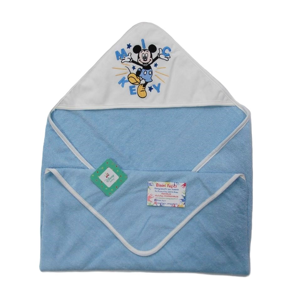 Accappatoio da neonato triangolo azzurro con Mickey Mouse ricamato sul cappuccio.