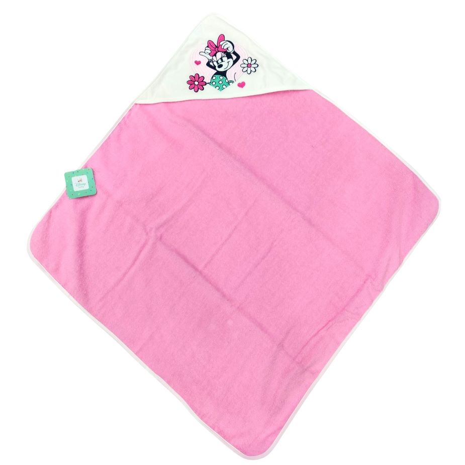 Accappatoio a triangolo da neonato in spugna di cotone fuxia acceso con cappuccio bianco ricamato con il personaggio di Minnie, posizionato su sfondo bianco.