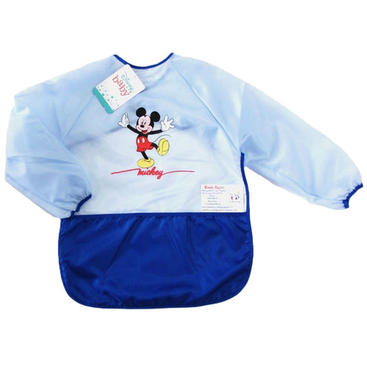 Grembiule antimacchia celeste con bordi e tasca anteriore azzurri e Mickey Mouse stampato sul davanti.