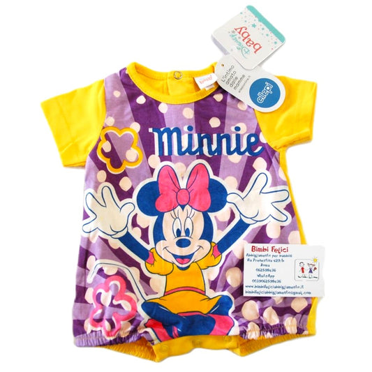 Pagliaccetto estivo a maniche corte da neonata in cotone giallo distribuito da Ellepi Disney Baby, con pannello frontale viola arricchito dalla grande stampa di Minnie sorridente, disposto su sfondo bianco.