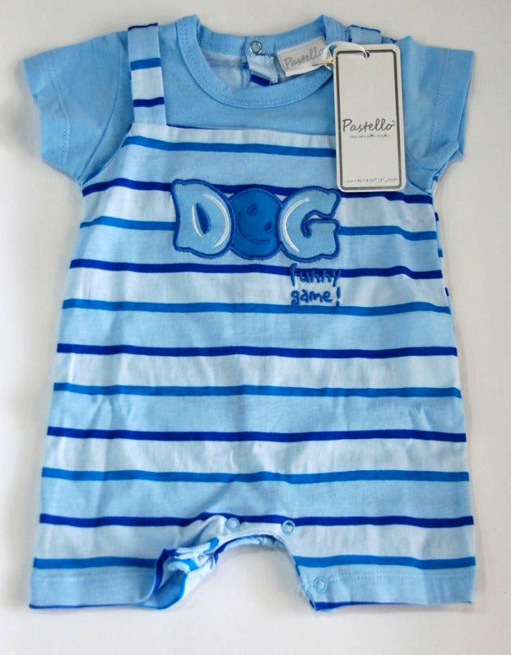 Pagliaccetto in cotone neonato con finta salopette e scritta "DOG funny game!" su fondo a righe celeste azzurro e blu